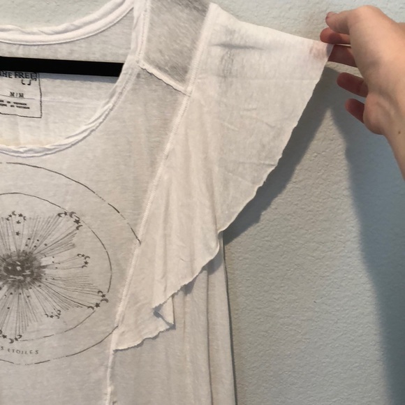 Free People white shirt asymmetrical flower shirt - Picture 7 of 7